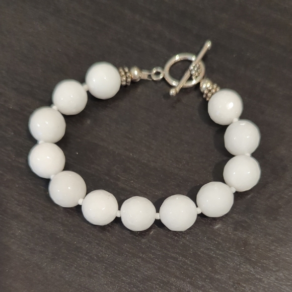 White Beaded Bracelet with Silver Toggle Clasp - Picture 1 of 6